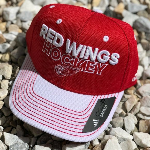 adidas Other - Detroit Red Wings Hockey Adidas NHL Fitted Hat NEW